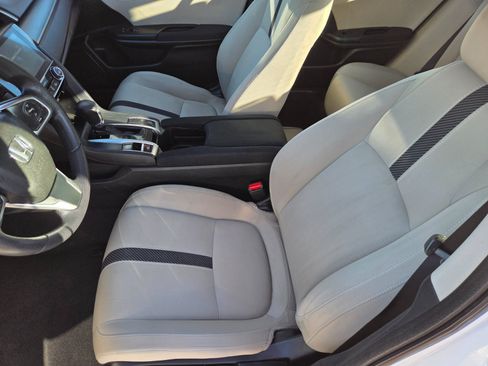 Used 2017 Honda Civic EX image 9