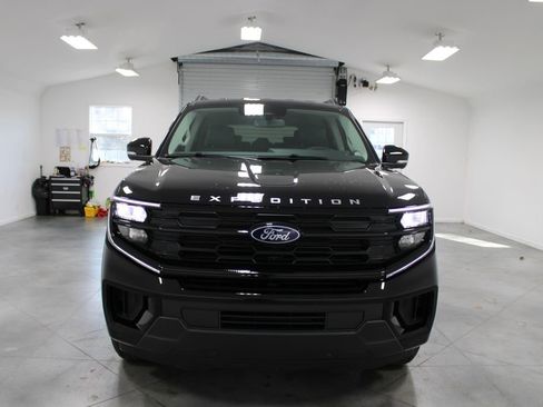 New 2026 Ford Expedition Active RWD image 2
