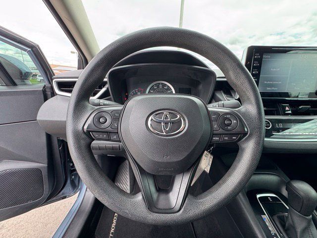 Used 2020 Toyota Corolla LE FWD image 12