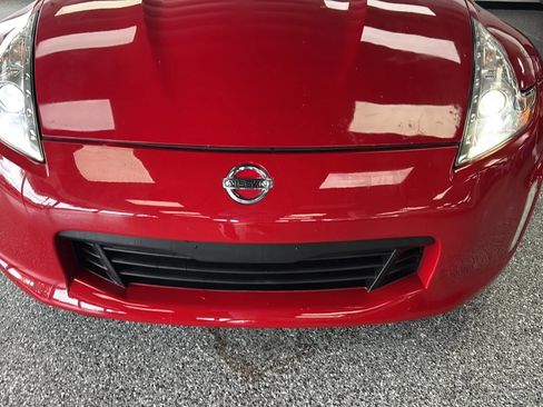 Used 2016 Nissan 370Z Coupe RWD image 31
