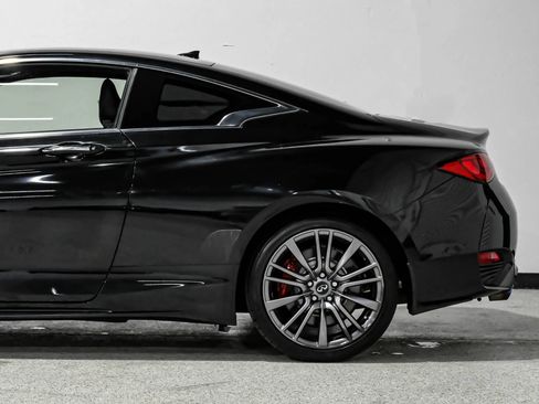 Used 2017 INFINITI Q60 Red Sport 400 RWD image 11