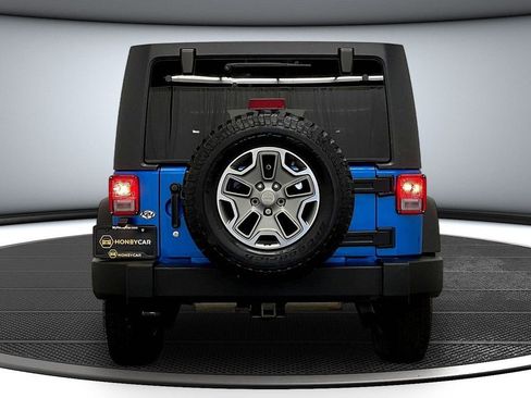 Used 2016 Jeep Wrangler Unlimited Rubicon AWD/4WD image 5