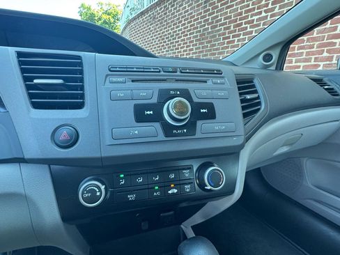 Used 2012 Honda Civic LX image 22