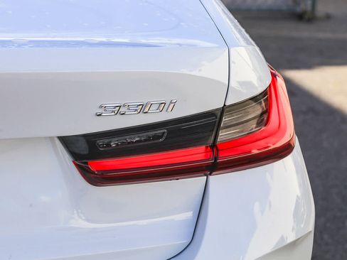 New 2026 BMW 330i Sedan w/ Convenience Package image 7