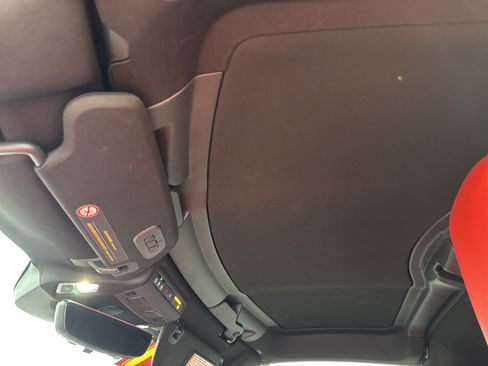 Certified 2021 Chevrolet Corvette Stingray Preferred Cpe w/ Z51 Performance Package image 28