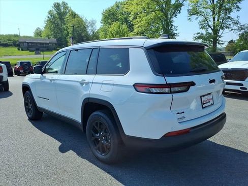 New 2026 Jeep Grand Cherokee L 4WD image 7