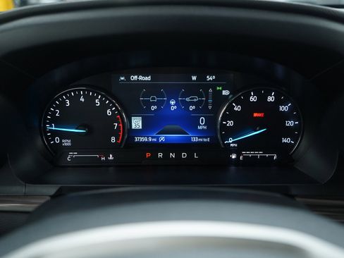 Used 2023 Ford Explorer Limited image 29