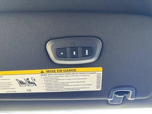 Used 2026 Chrysler Pacifica Select AWD/4WD image 25