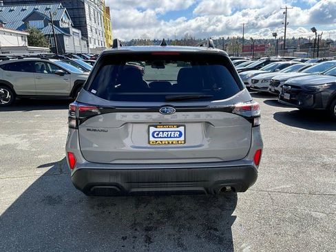 Certified 2025 Subaru Forester Premium AWD/4WD image 8