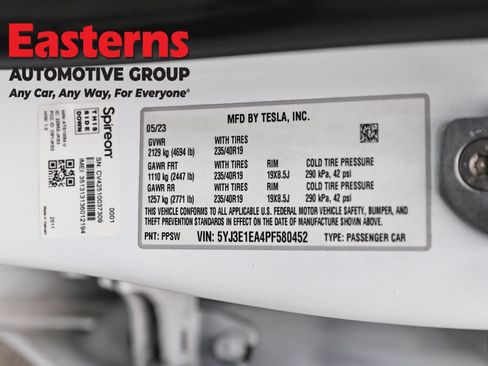 Used 2023 Tesla Model 3 Standard Range image 32