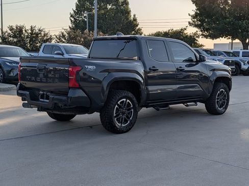 Used 2025 Toyota Tacoma TRD Sport AWD/4WD image 6