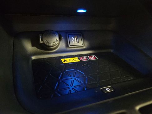 Used 2024 Toyota RAV4 XSE image 17