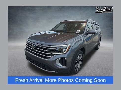 Used 2025 Volkswagen Atlas SE FWD image 1