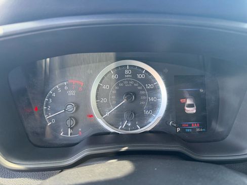 Used 2021 Toyota Corolla LE image 16