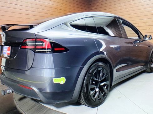 Used 2023 Tesla Model X image 7
