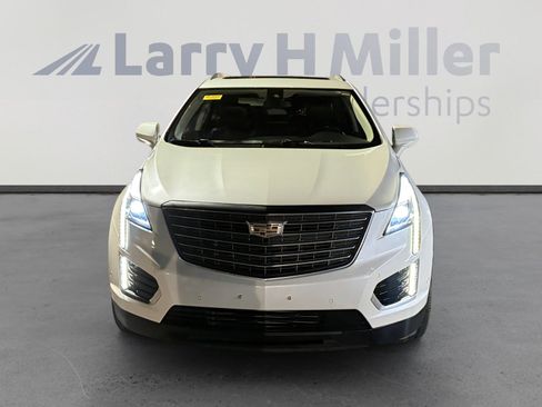 Used 2019 Cadillac XT5 Premium Luxury w/ Driver Assist Package image 8