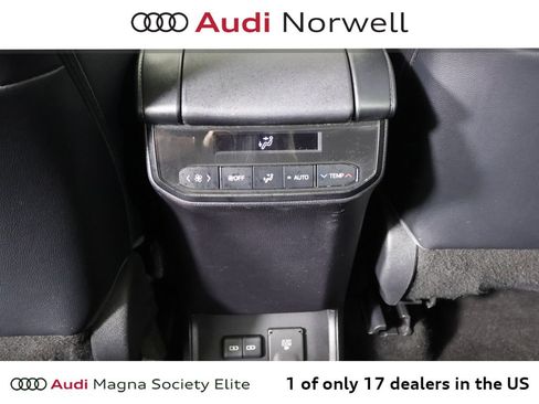 Used 2023 Toyota Highlander Limited AWD/4WD image 24