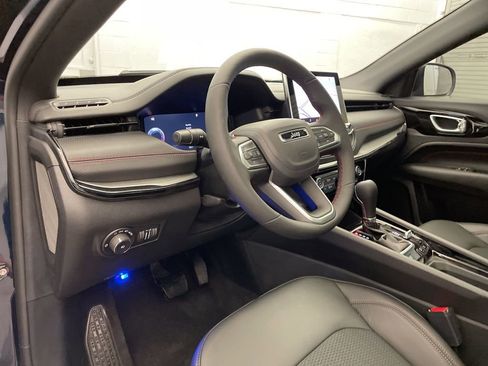 New 2026 Jeep Compass Trailhawk image 15