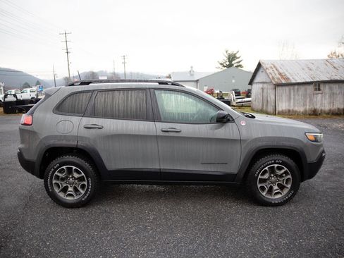 Used 2022 Jeep Cherokee Trailhawk w/ Premium Leather Package image 2