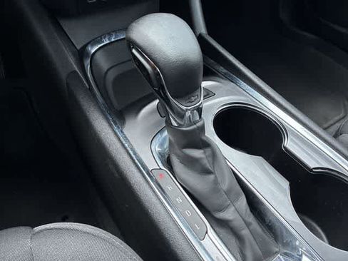 Used 2024 Chevrolet Malibu LT FWD image 33