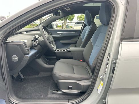New 2026 Volvo EX30 Plus image 13