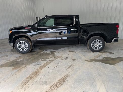 New 2026 Chevrolet Silverado 1500 LTZ w/ LTZ Premium Package image 3