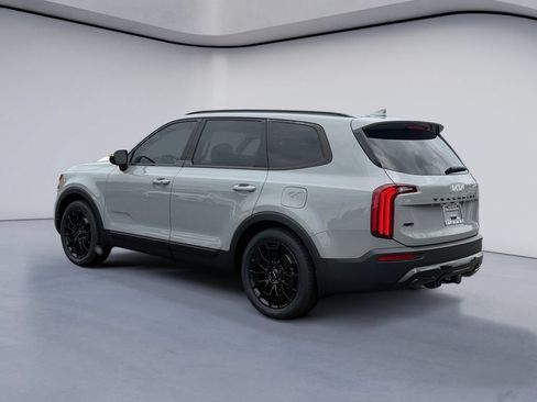 Used 2022 Kia Telluride SX w/ SX Prestige Package AWD/4WD image 3
