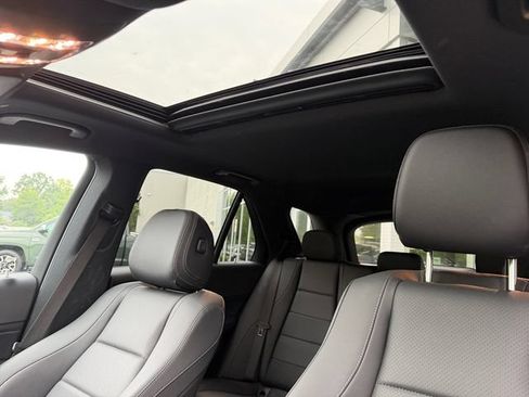Certified 2025 Mercedes-Benz GLE 450e 4MATIC image 6