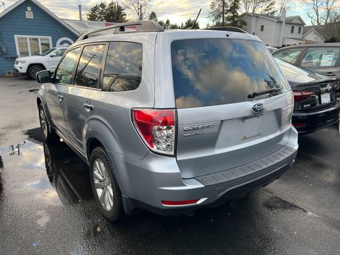 Used 2013 Subaru Forester 2.5X Premium image 2