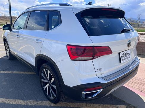 Used 2022 Volkswagen Taos SE image 6