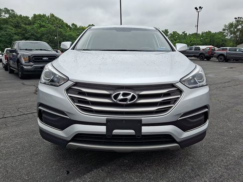 Used 2018 Hyundai Santa Fe Sport FWD image 2