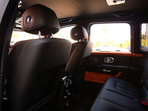 Certified 2025 Rolls-Royce Cullinan AWD/4WD image 26