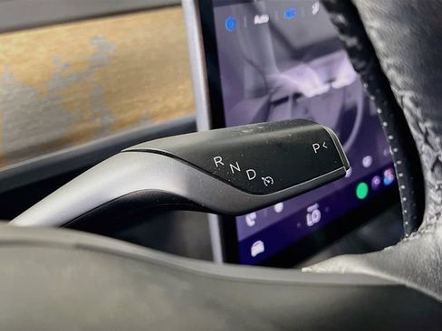 Used 2021 Tesla Model 3 Standard Range Plus RWD image 23