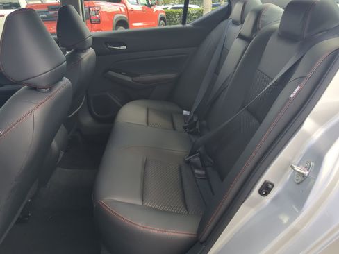 New 2025 Nissan Altima 2.5 SR image 12