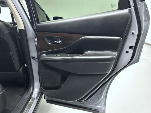 Used 2023 Nissan Murano Platinum w/ Cargo Package image 16