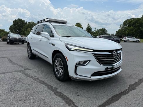 Used 2022 Buick Enclave Premium AWD/4WD image 8