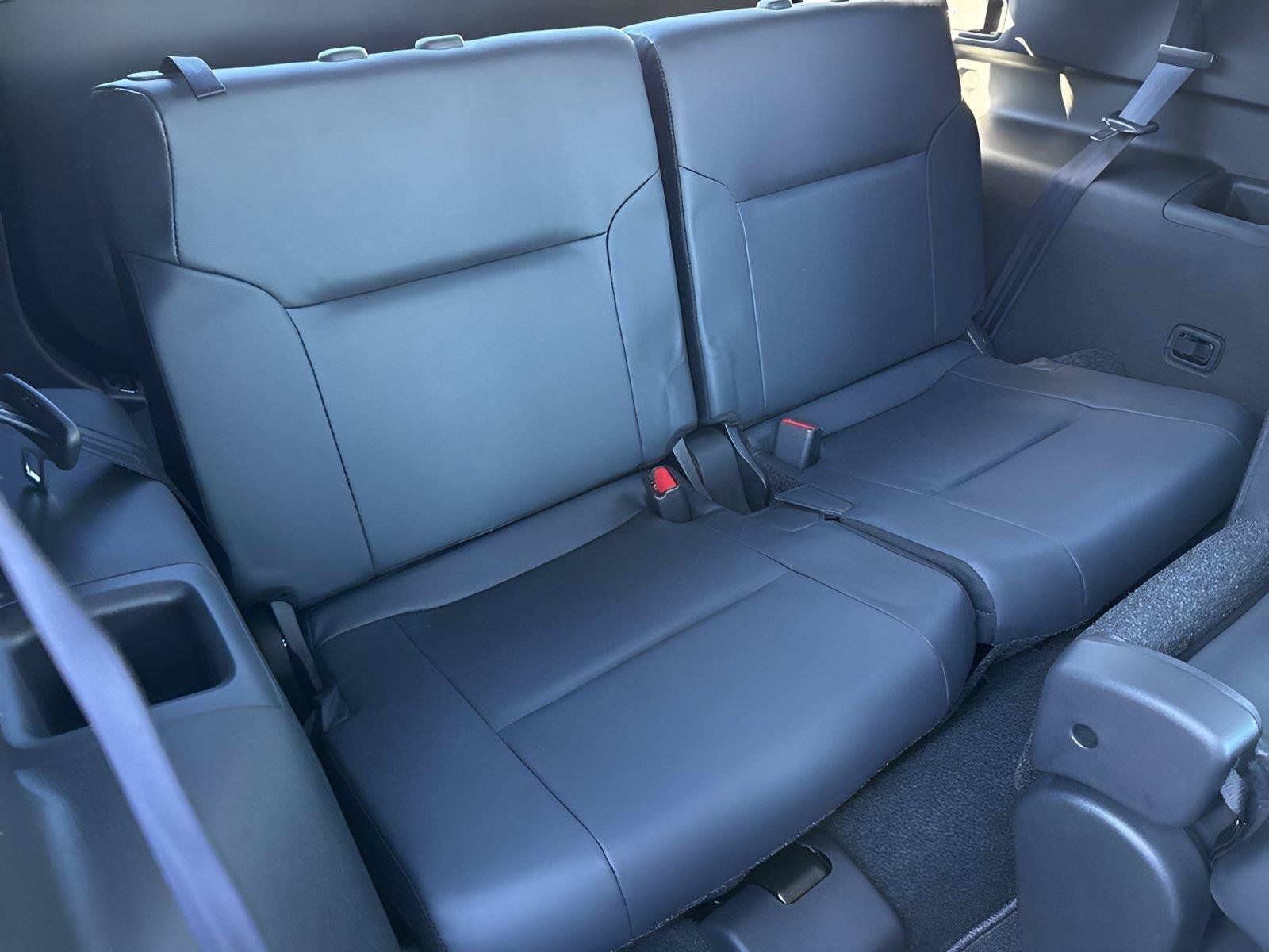 Used 2025 Mitsubishi Outlander SE AWD/4WD image 30