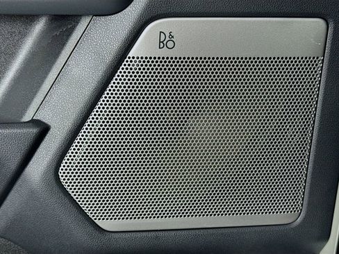 Used 2023 Ford F150 Lariat w/ Trailer Tow Package image 20