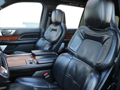Used 2020 Lincoln Navigator Reserve w/ Equipment Group 208A Reserve image 22