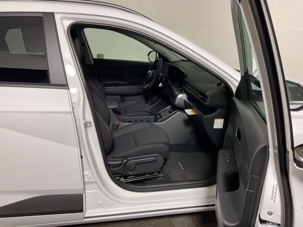 New 2025 Hyundai Kona SEL FWD image 37