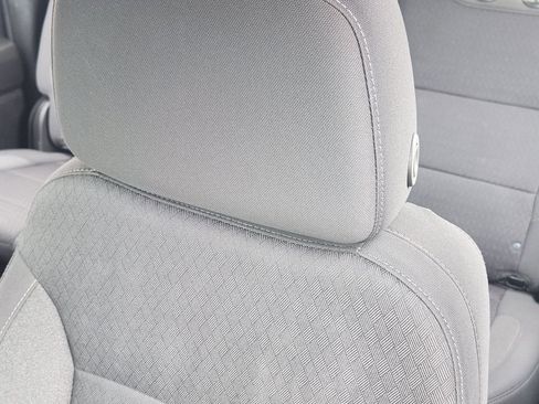 Used 2024 Chevrolet Silverado 2500 Custom w/ Custom Value Package image 16