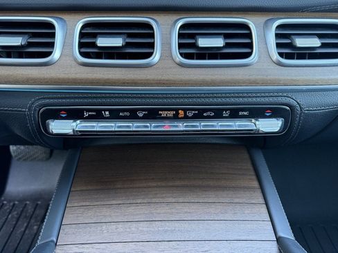 Used 2021 Mercedes-Benz GLE 450 4MATIC image 22