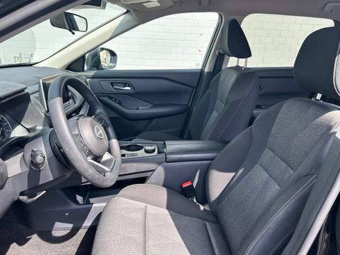 Used 2024 Nissan Rogue SV AWD/4WD image 10