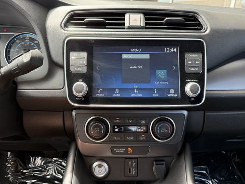 Used 2025 Nissan Leaf S FWD image 20