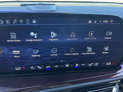 Used 2024 Chevrolet Traverse RS w/ LPO, Floor Liner Package image 32