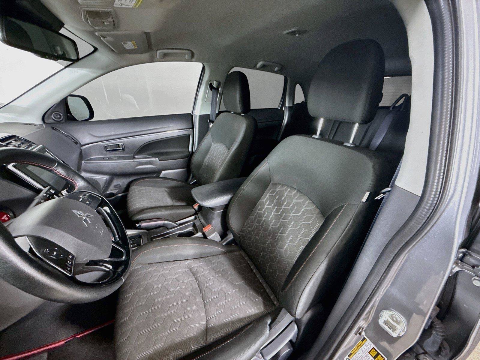 Used 2026 Mitsubishi Outlander Sport AWD image 11
