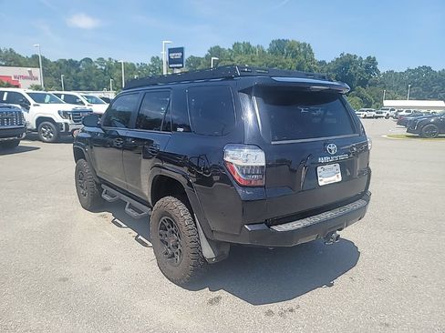 Used 2014 Toyota 4Runner SR5 RWD image 5
