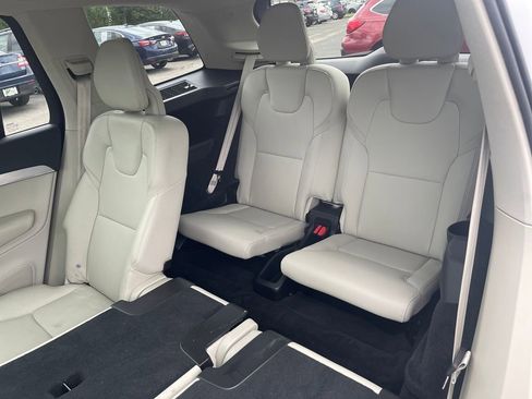 Used 2018 Volvo XC90 T6 Momentum w/ Convenience Package AWD/4WD image 32
