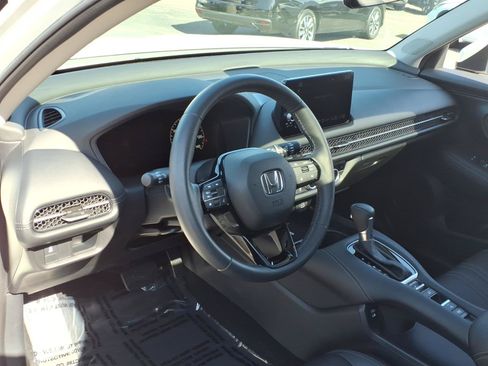 Used 2024 Honda HR-V EX-L image 5