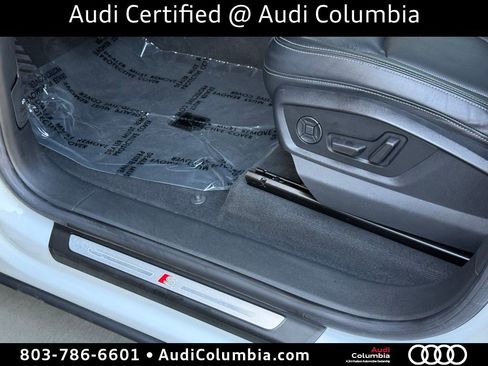 Used 2021 Audi Q8 Premium Plus w/ Premium Plus Package AWD/4WD image 23